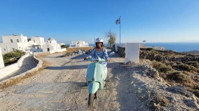 How to Rent a Scooter in Santorini (Booking + Documents)